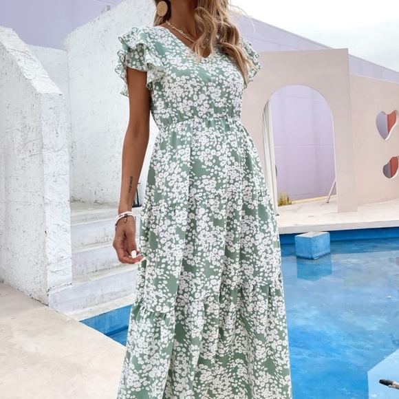 Boho Sage Green Floral Butterfly Sleeve Dress - Picture 2 of 5